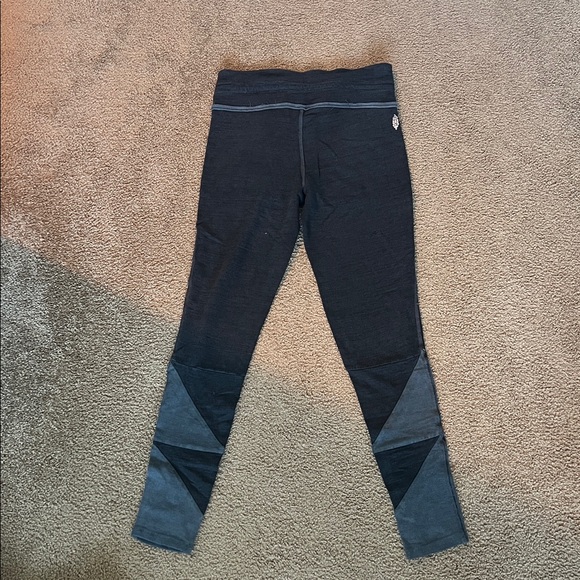 FP Movement by Free People Black and Gray Leggings - Picture 2 of 2